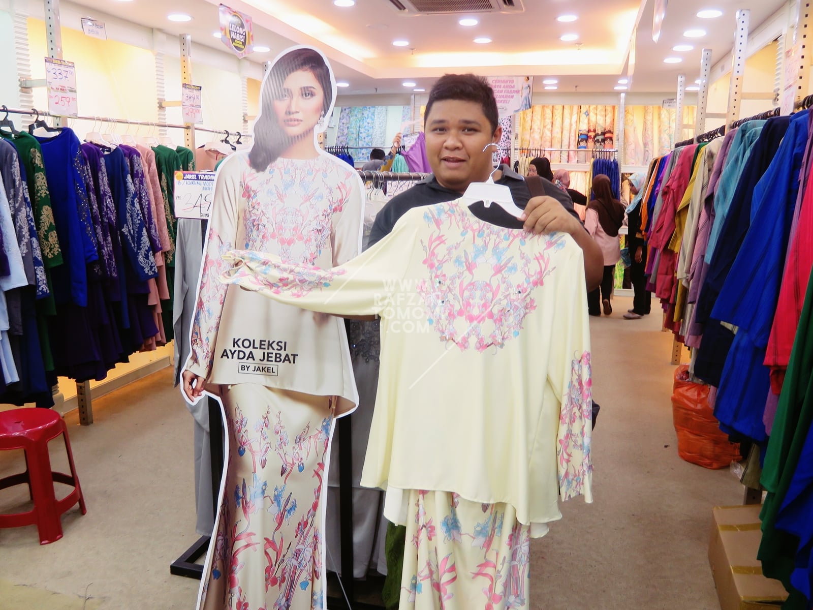 Jenis Baju Kurung: Ciri, Sejarah dan Cara Memilih Mengikut Bentuk Badan